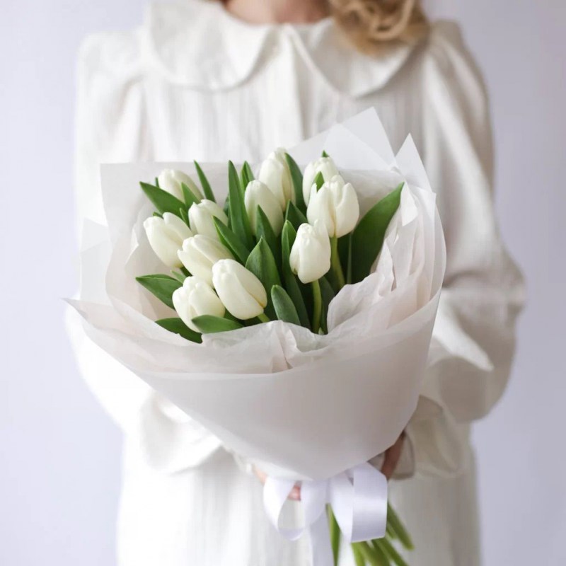 Белые тюльпаны купить